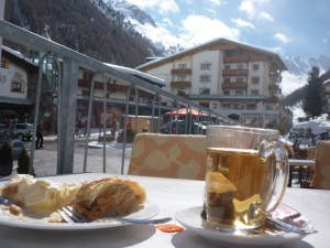 Austria 2013 273 Strudel stop