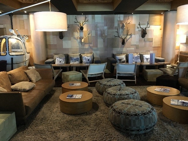 Bar area at the Altapura