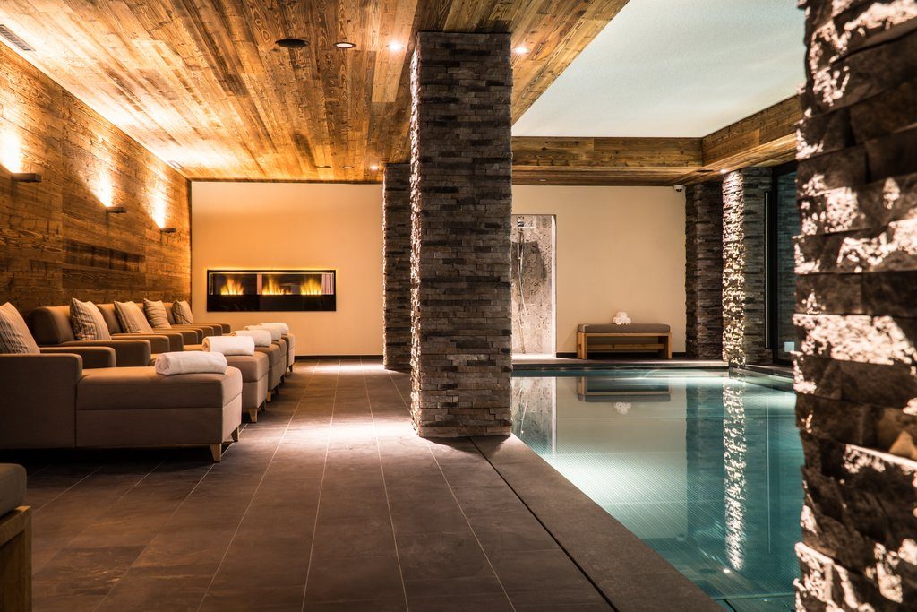 twin-centre luxury skiing